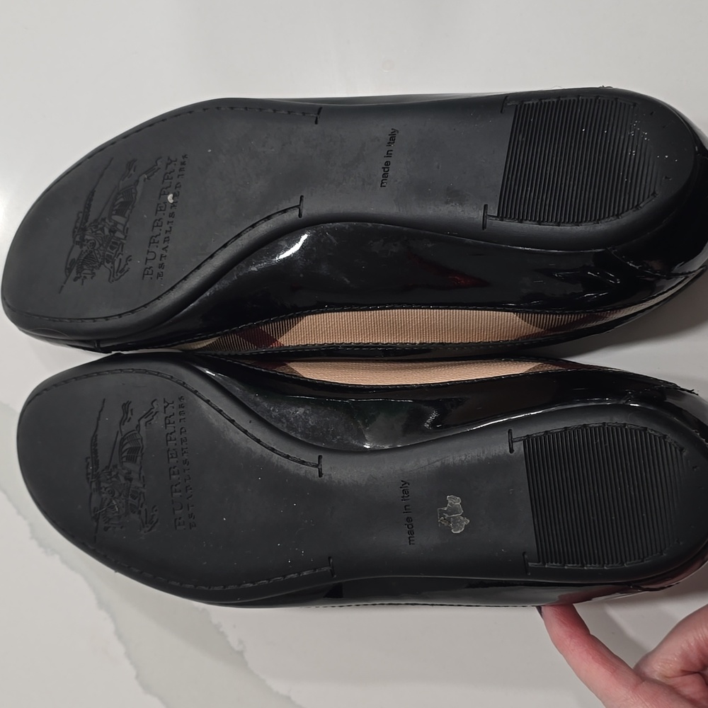 Burberry Signature Plaid Flats Size 40 - Picture 4 of 10